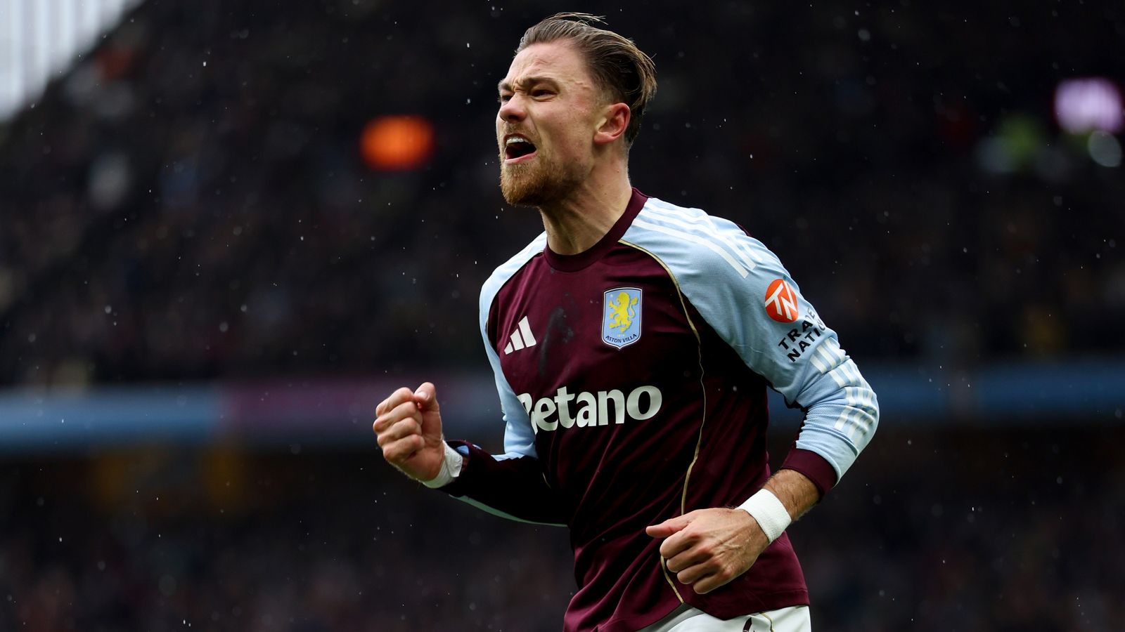 双喜临门！卡什助阿斯顿维拉力克曼城，次日火速续约锁定未来